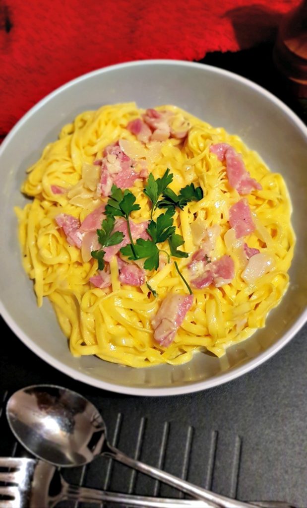 how-to-make-carbonara-sauce-30p-per-serving-skint-chef