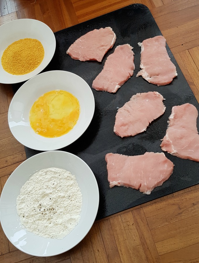 breadcrumbing the pork