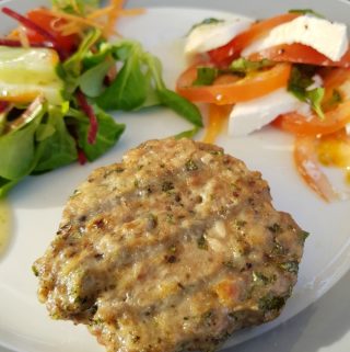 These tasty minted lamb burgers are easy to make and are a perfect recipe for a fast mid-week meal, or delicious cooked on a BBQ.