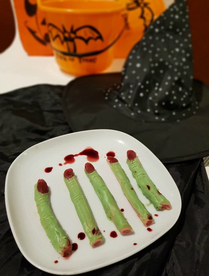 spooky witches fingers